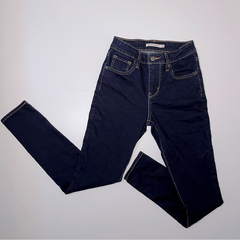 Levi’s 721 High Rise Skinny jeans, dark wash, size 25 waist